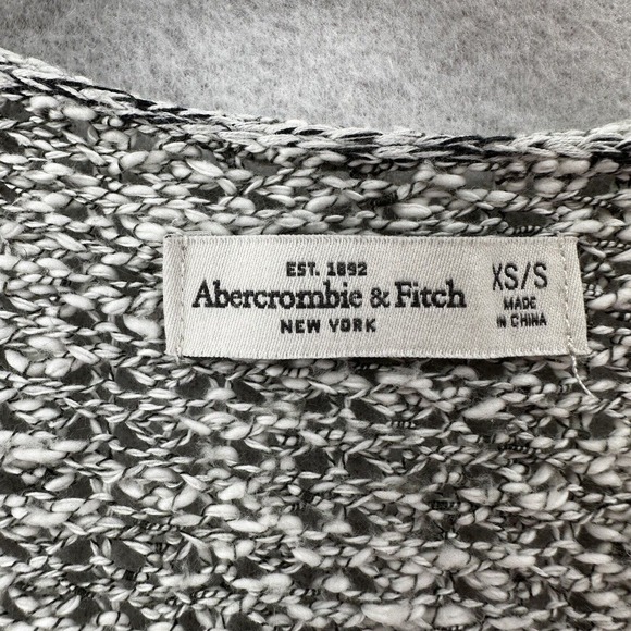Abercromie & Fitch Cardigan Sweater Womens SMALL/XS Marled Gray Pockets Coastal - Picture 10 of 14